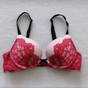 Victoria's Secret Dream Angels Push-Up Padded Bra, Size 32B